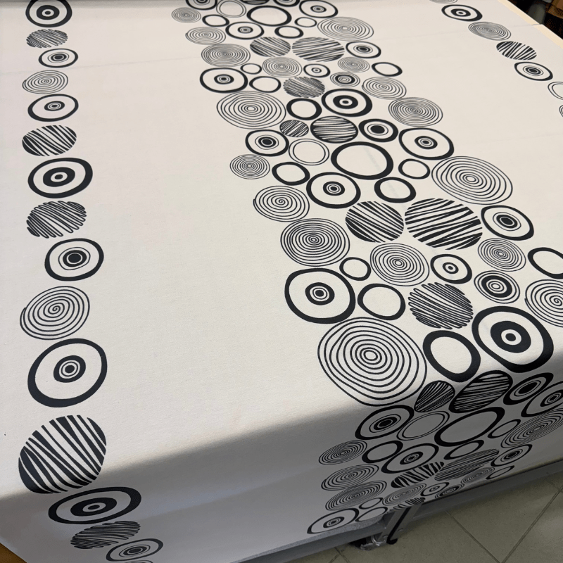 Galdautu audums 139cm – apļi