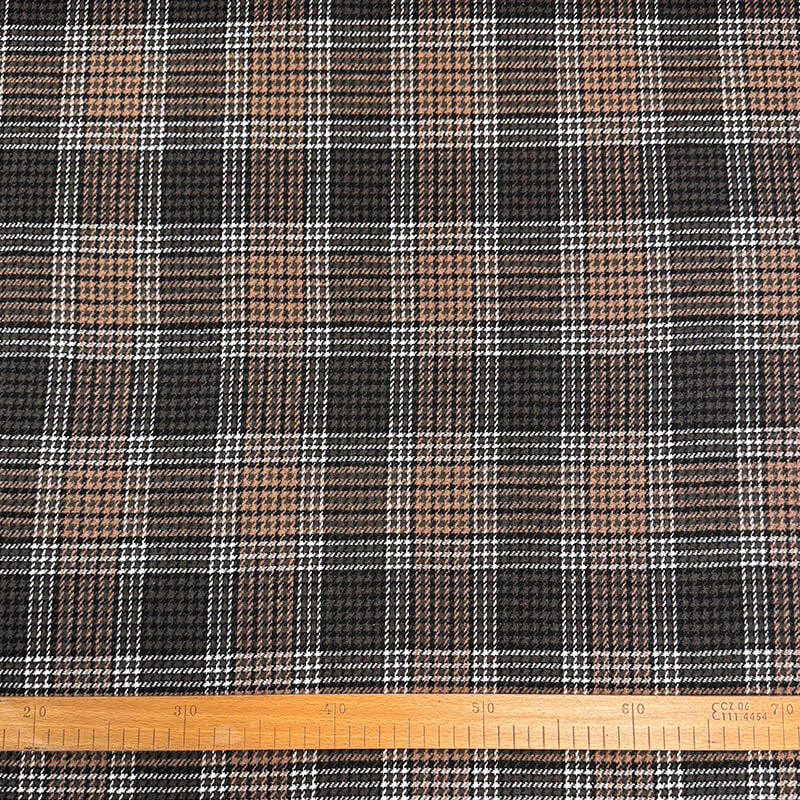 Last season's coat fabric - check -26%