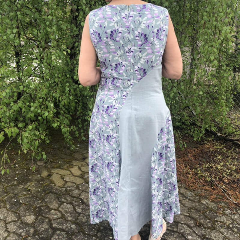 Linen - viscose fabric 140cm | 180g/m² - plant pattern on a gray background