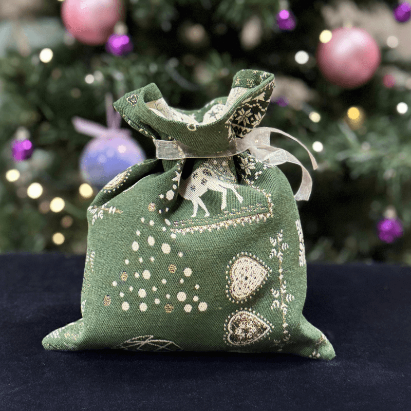 Gift bag 26x21cm - stars and deer
