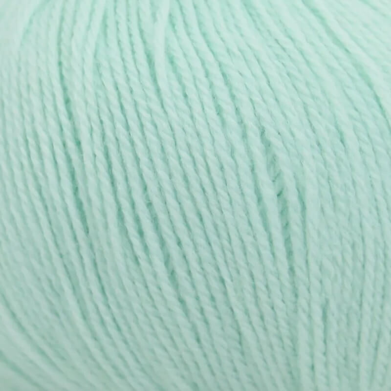 Bebe 70 BBB yarn 50g | 200m