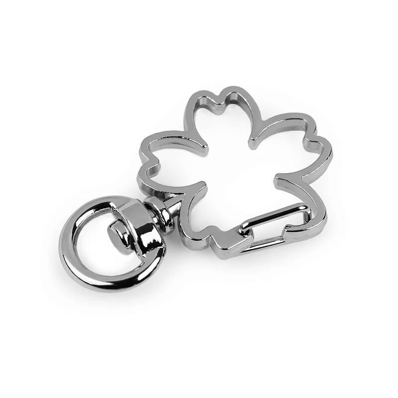 Decorative metal carabiner - clover leaf 890465