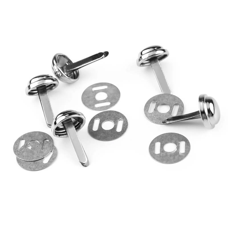 Rivet on legs Ø12mm