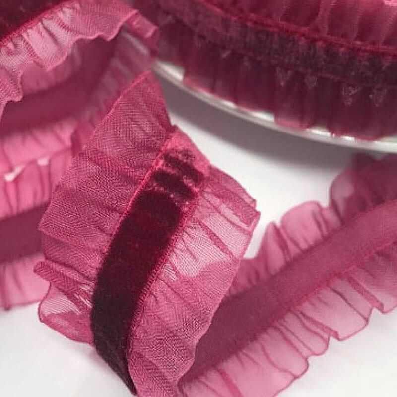 Elastīga samta lente ar organzas valnīti 17mm - bordīga