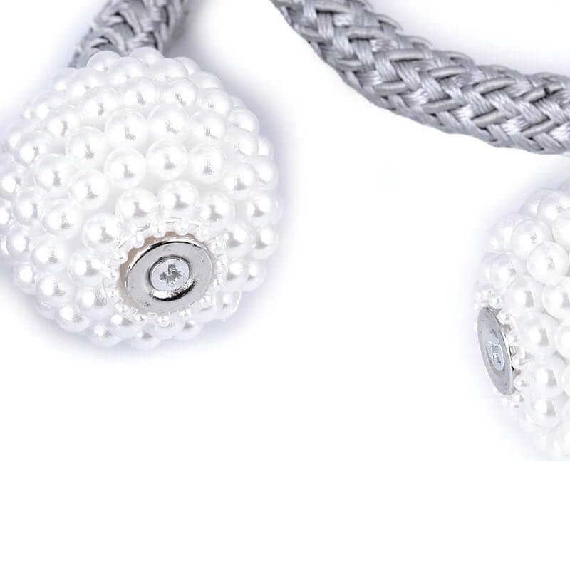 Decorative curtain tieback/magnet with pearls