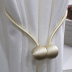 Decorative curtain tieback/magnet