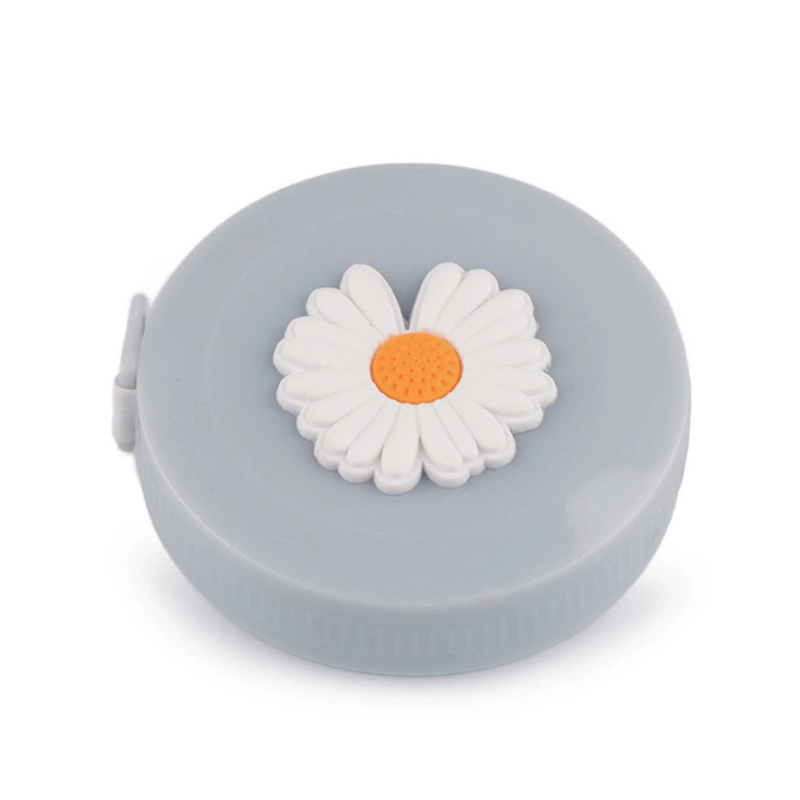 Retractable tape measure with 3D element