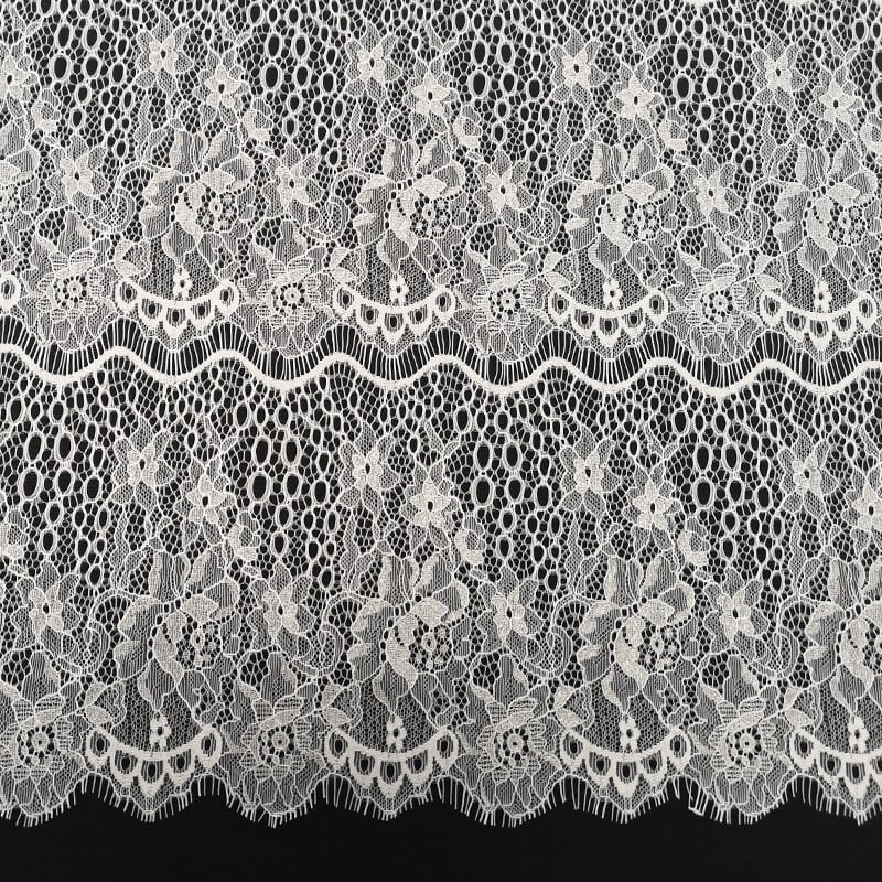 Lace fabric in columns