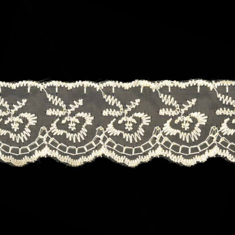 Izšūta organzas mežģīnes lente 4,5cm