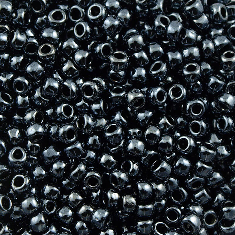 Toho beads 8/0