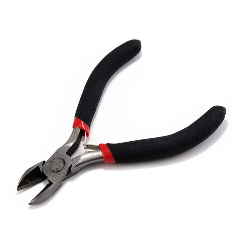 Pliers for beading and various handicrafts