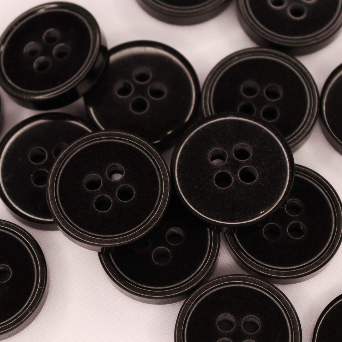 Plastmasas poga Ø30mm - melna