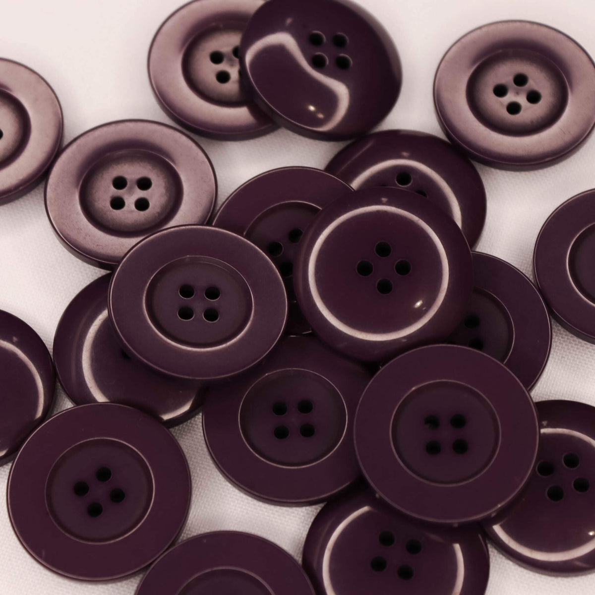 Plastmasas poga Ø28mm - tumši violeta