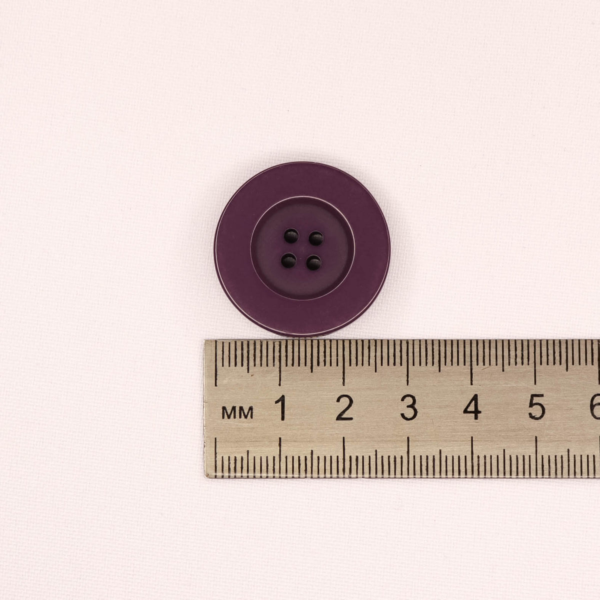 Plastmasas poga Ø28mm - tumši violeta