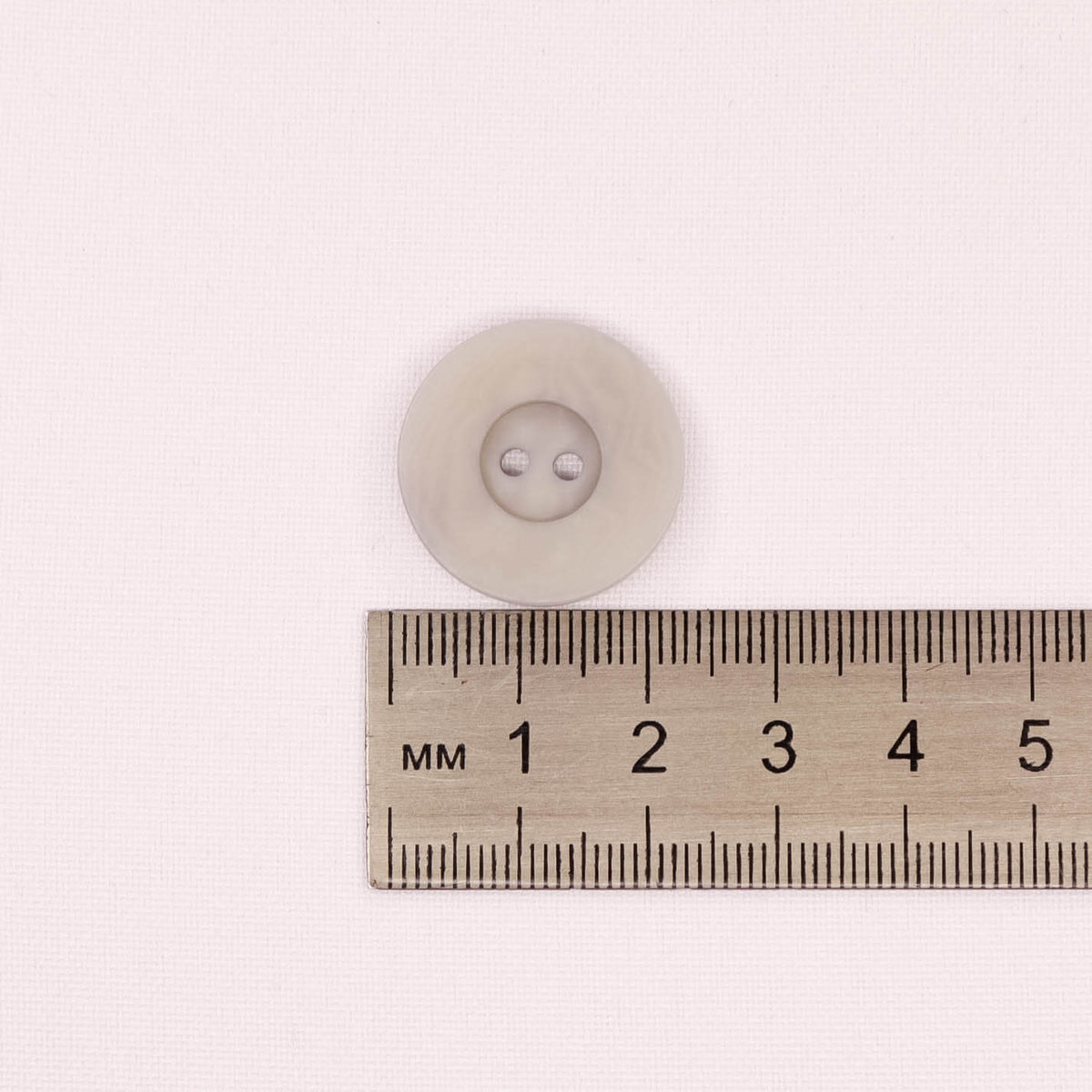 Plastmasas poga Ø22mm - gaiši pelēka
