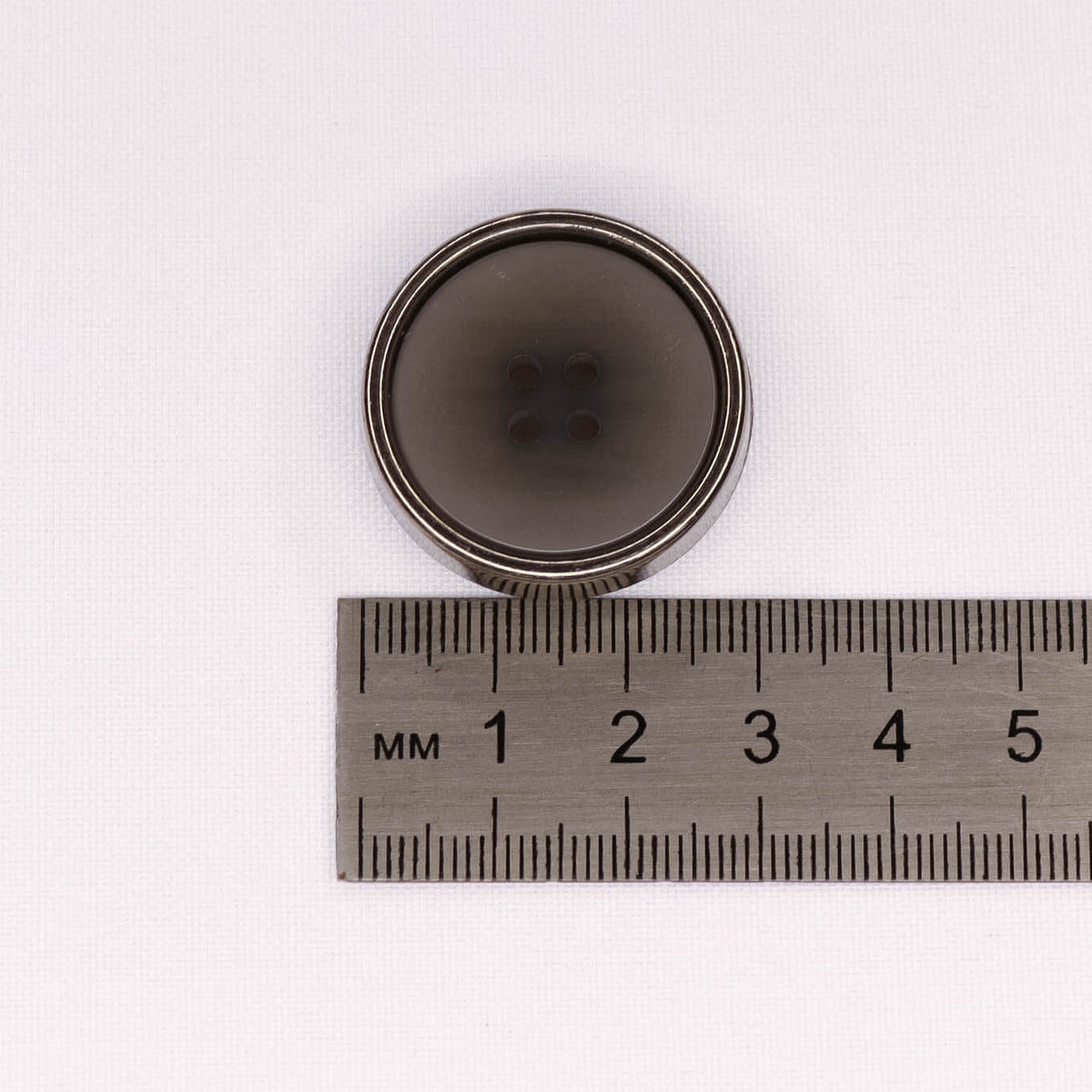 Plastmasas poga Ø30mm - pelēka, metāliska