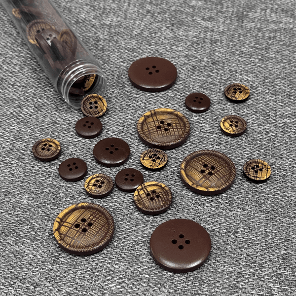 Koka poga - brūna ar rūtiņu rakstu