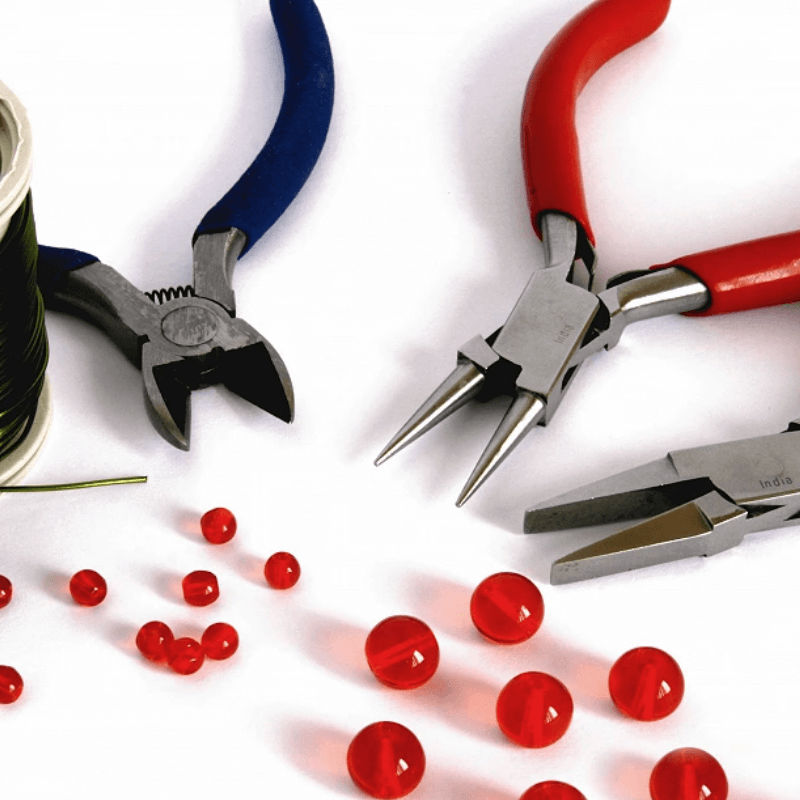 Pliers for beading and various handicrafts