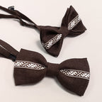 Linen men's bow tie – dark brown with Ūsiņš logo ribbon
